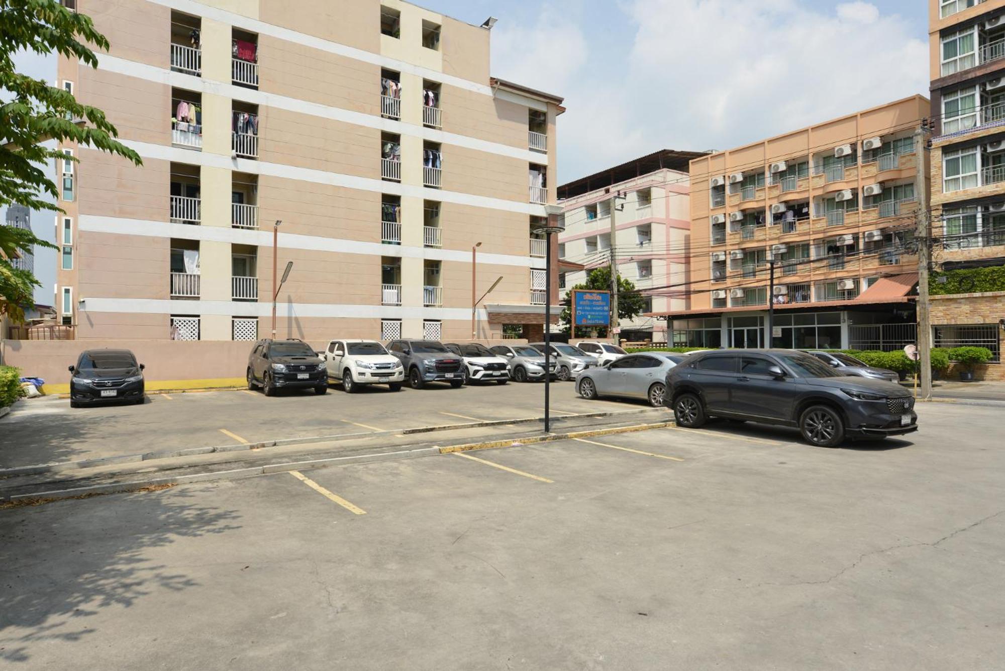 Salin Home Hotel Ramkhamhaeng Bangkok Zewnętrze zdjęcie